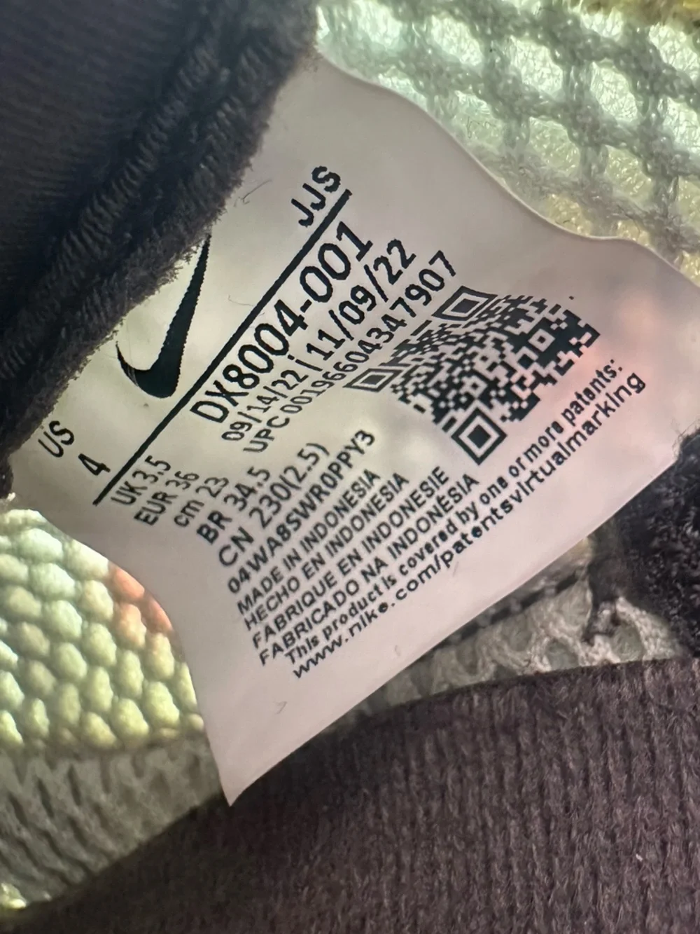 BOY’S, NIKE SHOES, ATHLECTIC, BRAND NEW, MULTI COLOR, SIZE 4